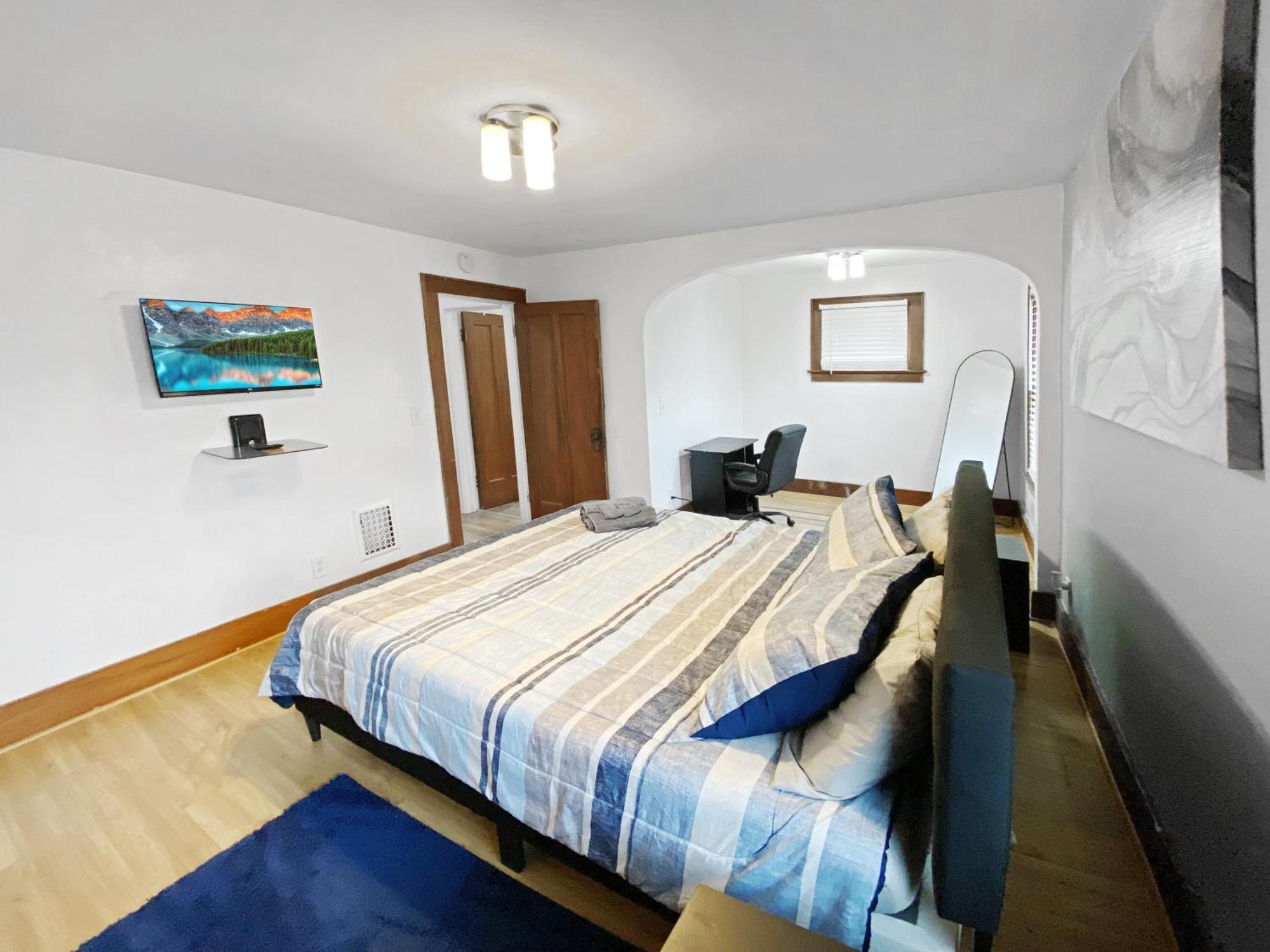 Lux 3Br, Steps From Airport, U Of R & Grocery Stores Рочестер Экстерьер фото